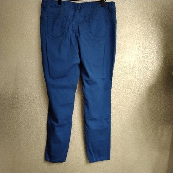 Maurice's Colored Blue Jeans  Size 13/14 - Picture 2 of 3